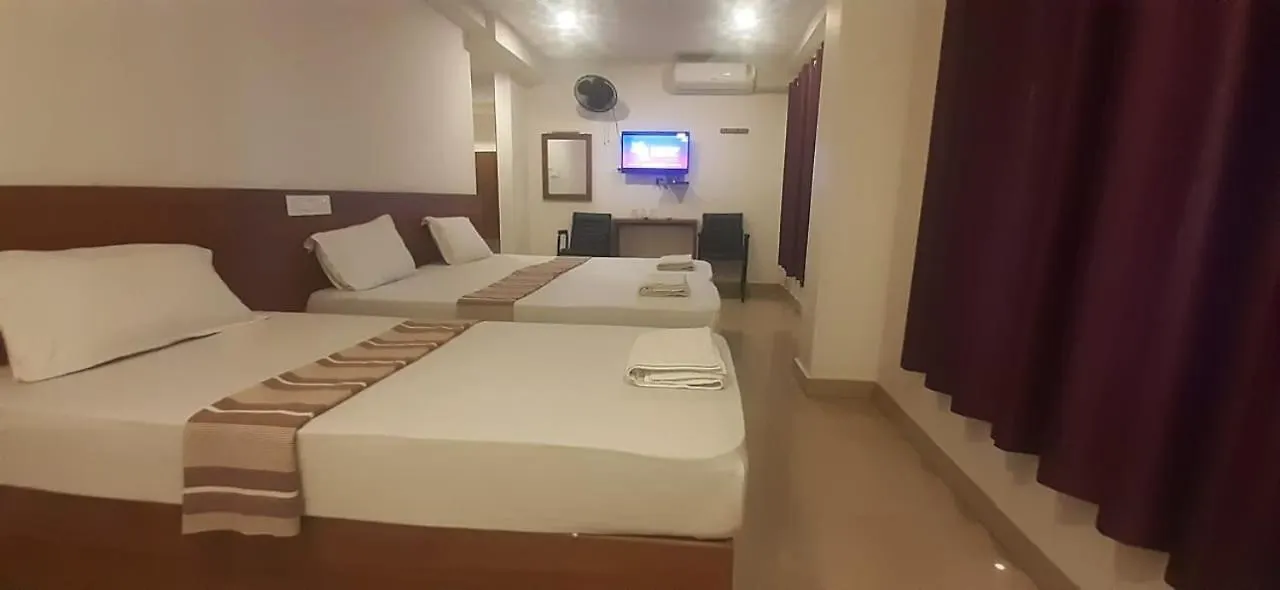 Hotel Plaza Tourist Home Kannur