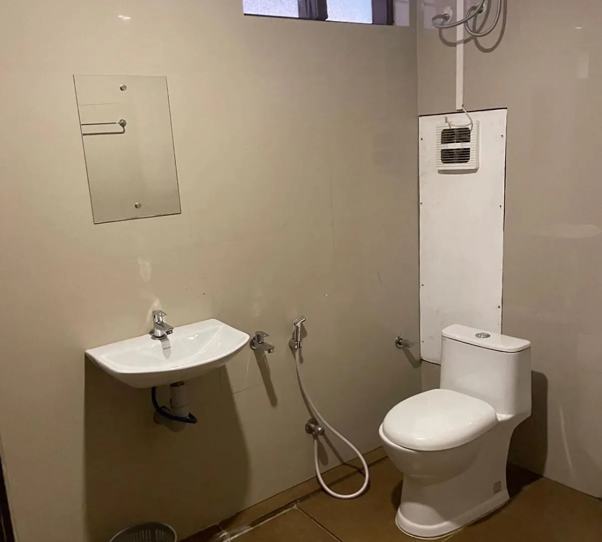 ** Ξενοδοχείο Plaza Tourist Home Kannur Ινδία