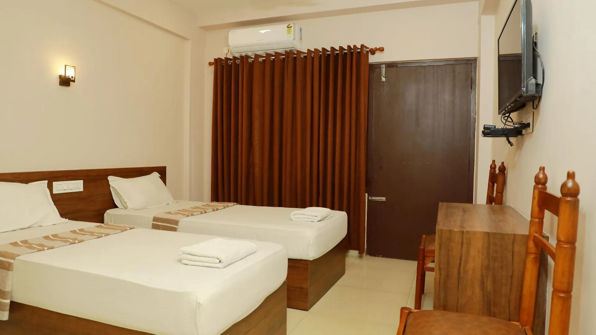 Plaza Tourist Home Kannur