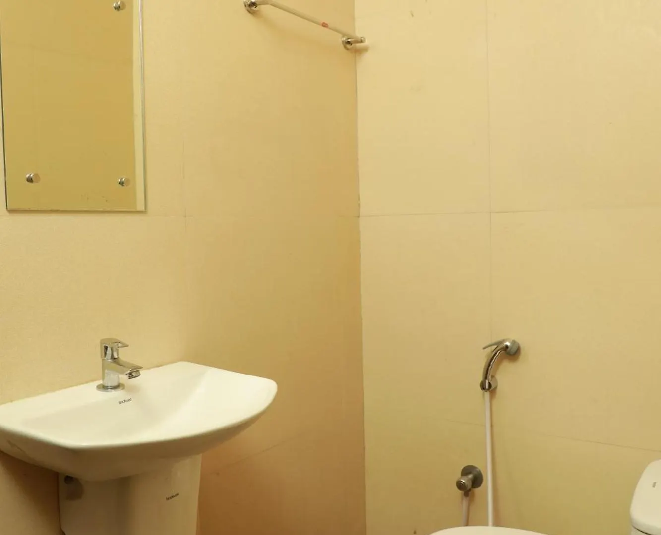 Ξενοδοχείο Plaza Tourist Home Kannur