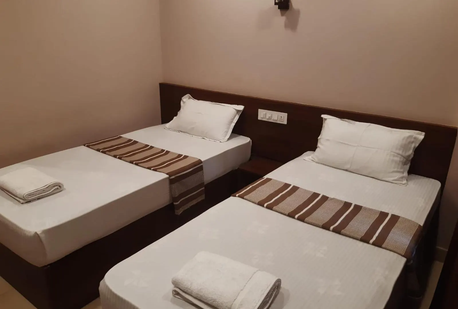 ** Ξενοδοχείο Plaza Tourist Home Kannur Ινδία