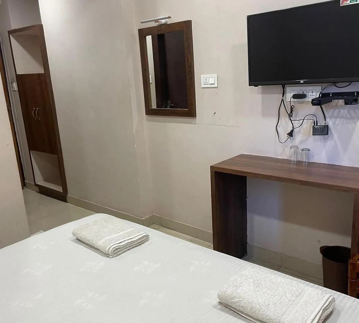 Plaza Tourist Home Kannur Hotel