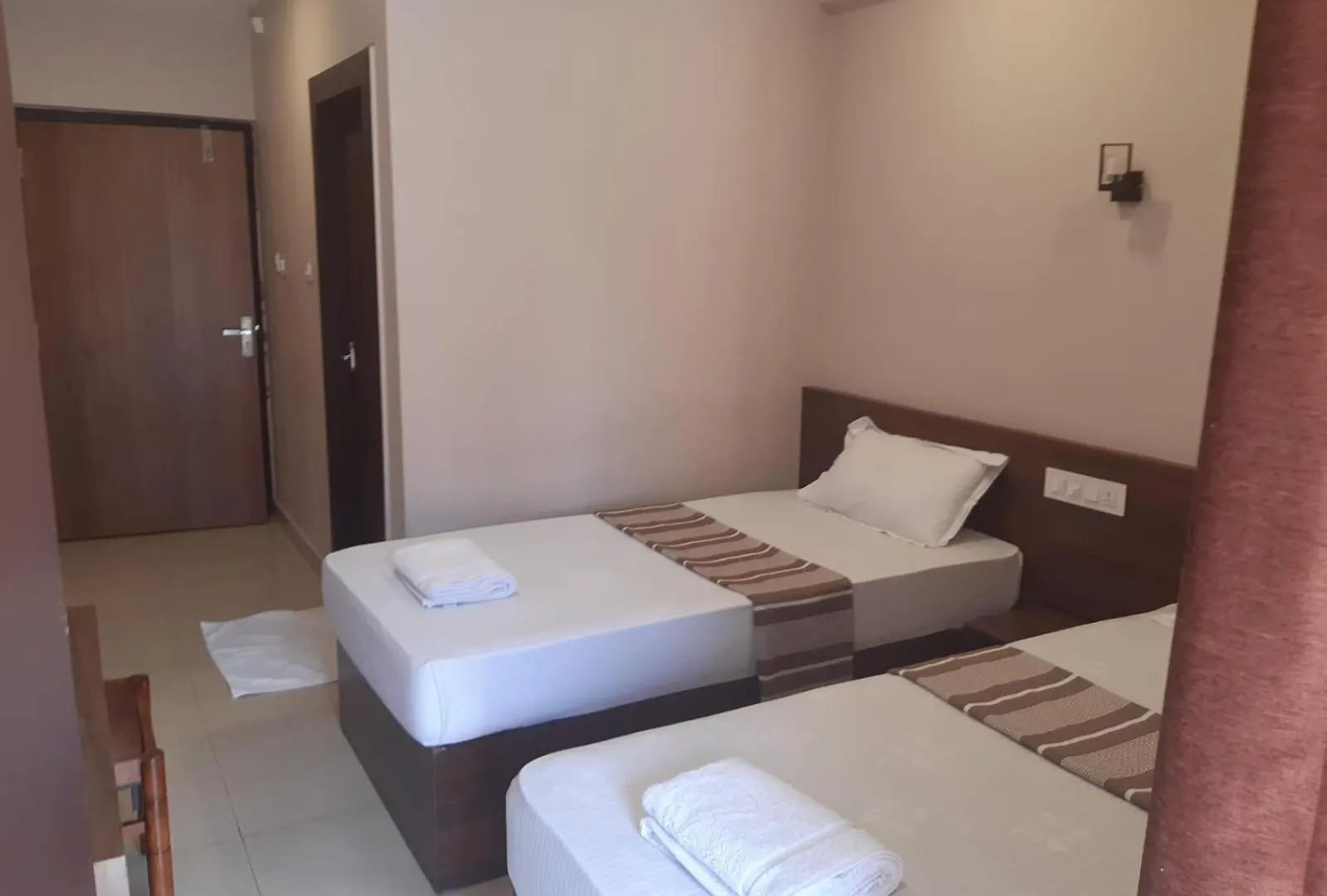 Plaza Tourist Home Kannur Indie