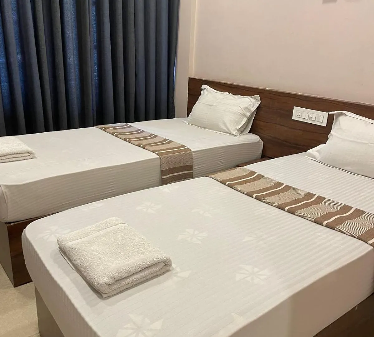 Hotel Plaza Tourist Home Kannur