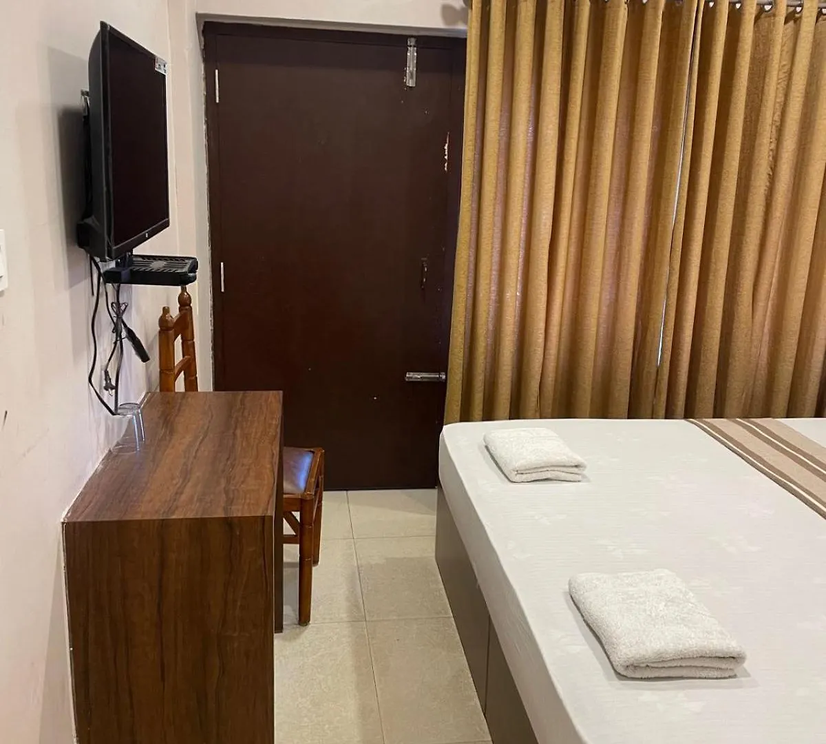 Plaza Tourist Home Kannur Hotel